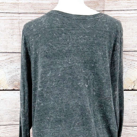 Torrid Charcoal Classic Fit Top - Picture 13 of 14